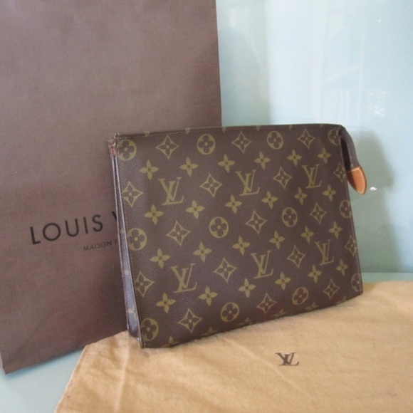 Louis Vuitton Handbags - Louis Vuitton Toiletry Pouch 26 Clutch